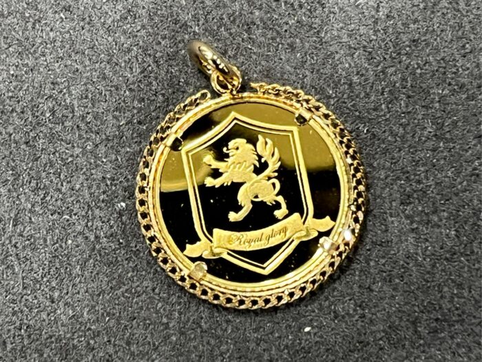 K24の金貨のネックレストップ