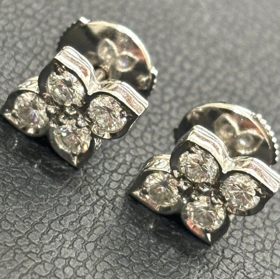 Cartier カルティエ ヒンドゥ ピアス K18WG 750 ホワイトゴールド ダイヤモンド 4P