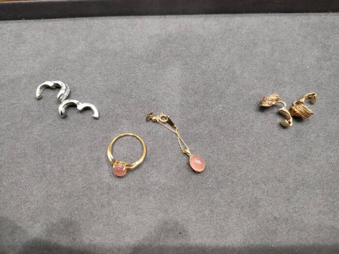 K18とPt900などのアクセサリー