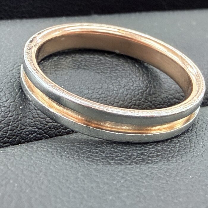 K18とPt900のコンビのリング